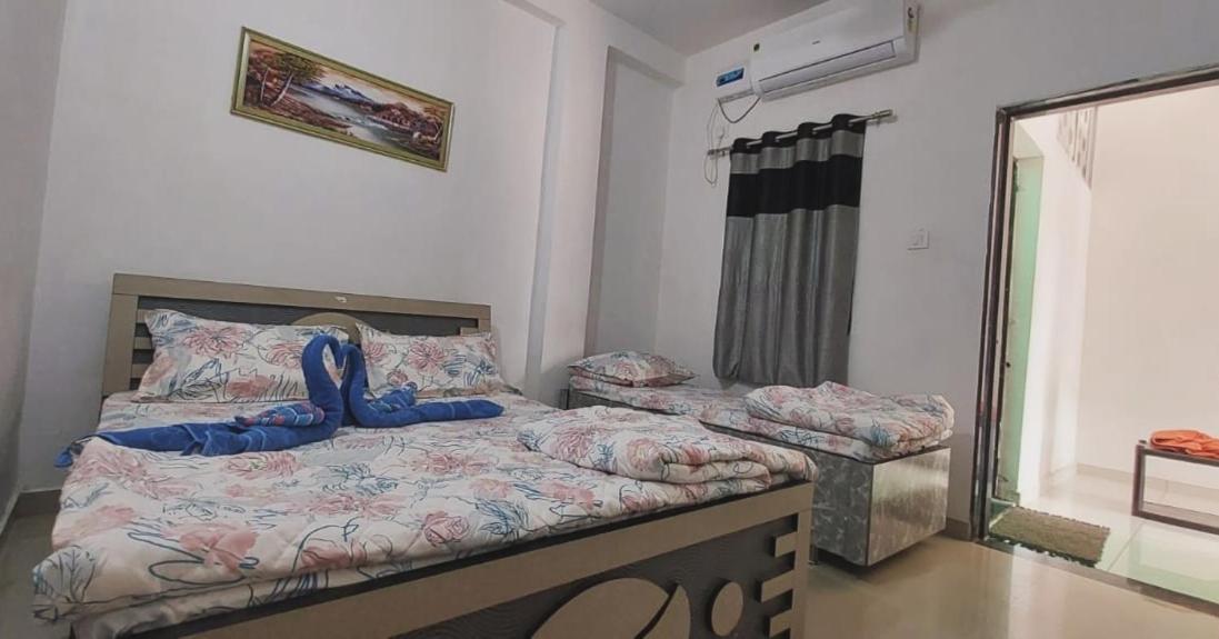 Jai Swaminarayan Delux Homestay Garudeshwar 外观 照片